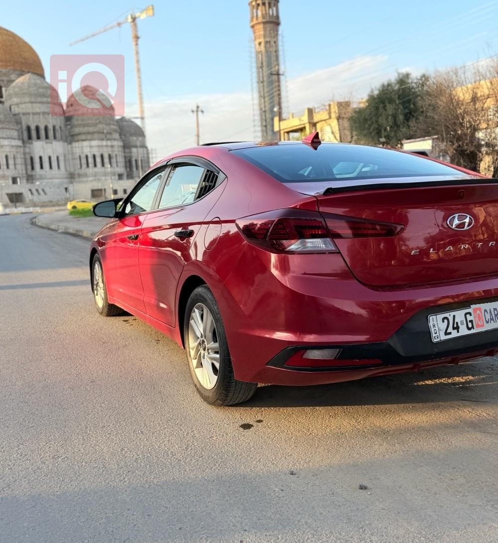 هيونداي النترا